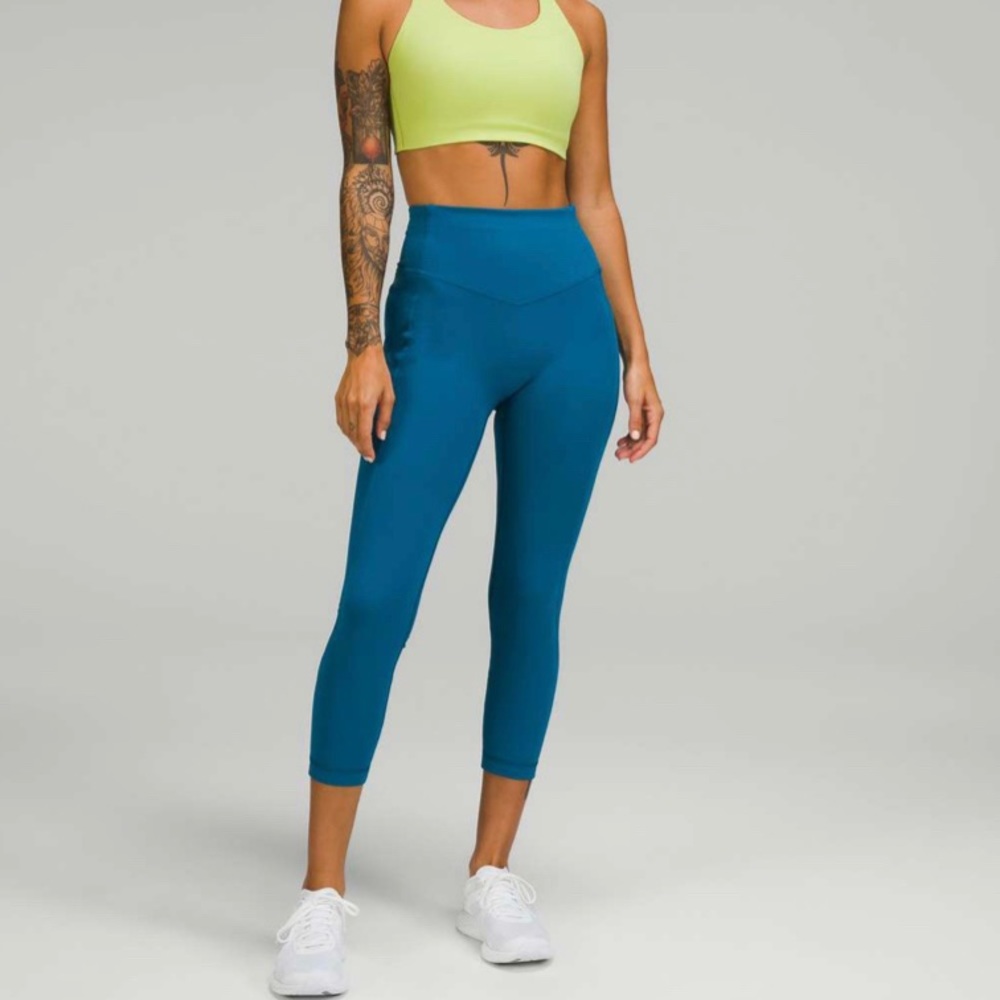NWT Lululemon All The Right Places Capri Size 6